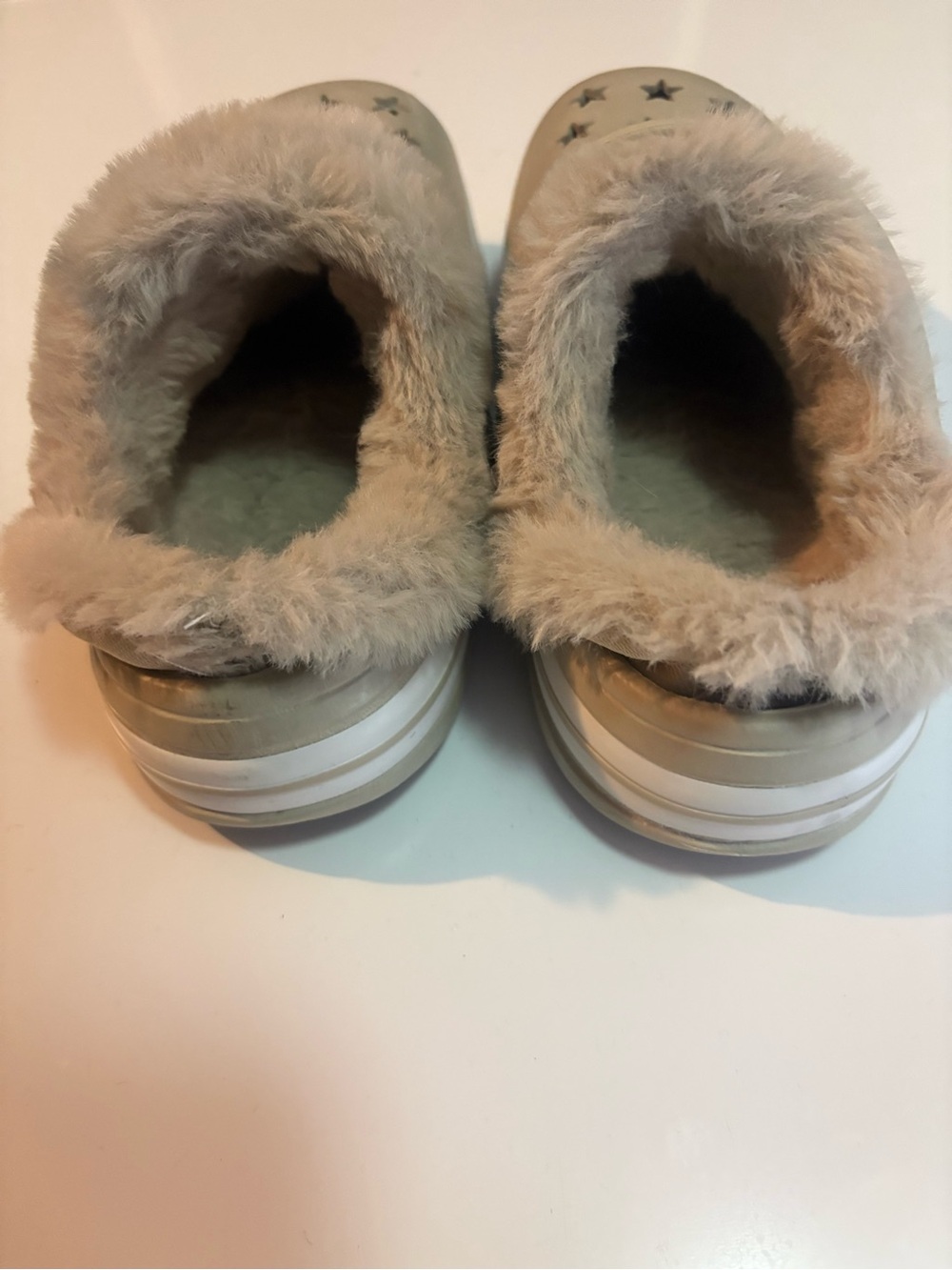 Stepping Stones Kids Clogs Fur Lined Tan Grey Star Cutouts Bear Charm Size 9C - Picture 7 of 11